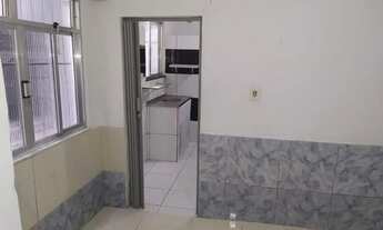 Imagem 4: Casa com 3 cômodos, espaçosa e bem dividida