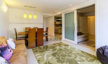 Imagem 2: Apartamento com 94 m2 bem distribuídos, 2 dormitórios sendo 1 suíte e 1 vaga, ótima locali