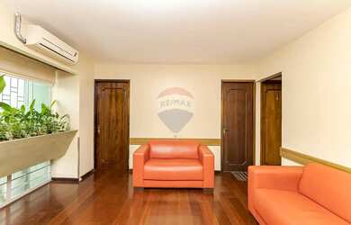 Imagem 11: Casa de esquina à venda com 3 dormitórios no bairro Bacacheri - Curitiba PR