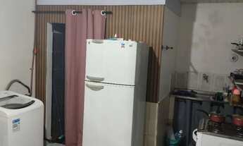 Imagem: Alugo um quarto compartilhado com uma estudante