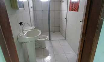 Imagem 7: Imóvel de 360 metros todo murado com 3 casas