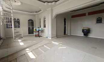 Imagem 7: /Casa com 5 Qrts sendo 3 suítes no Ajuricaba