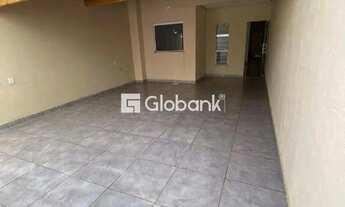 Imagem: Casa à venda em Carmelo, Montes Claros