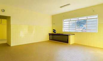 Imagem: Casa Antiga para Locação Ambientes Amplos