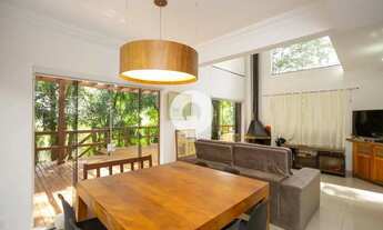 Imagem 5: CASA ENSOLARADA À VENDA - 3 SUÍTES E TERRENO PRIVATIVO GRANDE EM CONDOMÍNIO NO BACACHERI