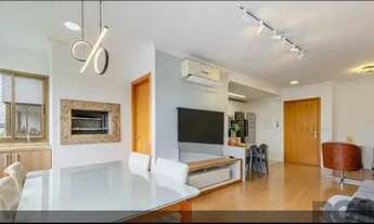 Imagem 2: Apartamento de dois dormitórios localizado no bairro Passo da Areia em Porto Alegre/RS