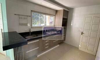 Imagem 6: Casa em condomínio com 2 dormitórios, 1 suíte, quintal e 2 vagas de garagem cobertas à ven