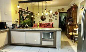 Imagem 5: Sobrado com 3 suítes, sala 2 ambientes, sótão aproveitado, churrasqueira, garagem para 6 c