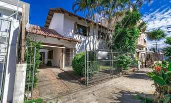 Imagem: Casa espaçosa de 220m² no bairro Santana