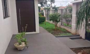 Imagem: Casa com 4 dormitórios para alugar, 245