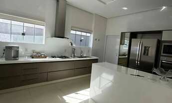 Imagem 4: Sobrado a venda no Condomínio do lago