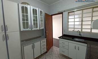 Imagem 7: Casa com 3 dormitórios para alugar, por R$ 1.350/mês - Vila Paulista - Botucatu/SP
