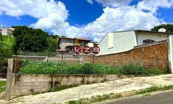 Imagem 2: Terreno residencial com 480 metros em Valinhos terraplanagem e arrimo prontos para constru