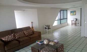 Imagem 3: Beira Mar - Amplo apartamento - 170m2 - Candeias