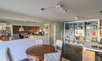 Imagem 5: Oportunidade Vila Romana, imóvel residencial com terreno aberto para duas ruas