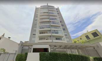 Imagem: More em um apartamento com 103 m² com 2