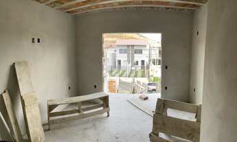 Imagem 5: Casa em rua pública