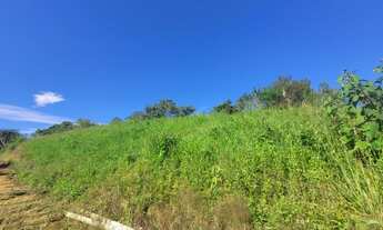 Imagem 6: Terreno próximo à SC 418, situado entre Sai Bento e Campo Alegre. Terreno com suporte para