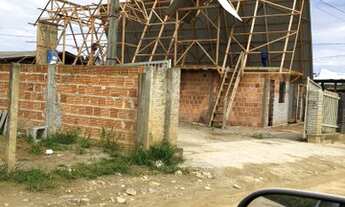 Imagem: Terreno com galpão