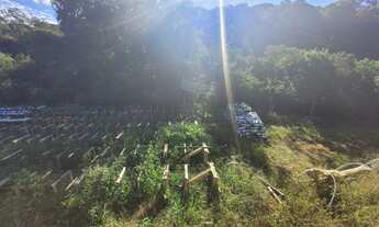 Imagem 3: Terreno próximo à SC 418, situado entre Sai Bento e Campo Alegre. Terreno com suporte para