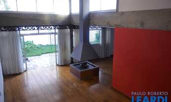 Imagem 2: CASA ASSOBRADADA - REAL PARQUE - SP