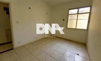 Imagem 5: 2 Quartos com dependência colado no metrô São Francisco Xavier!!