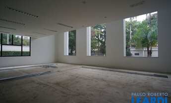 Imagem 7: CASA ASSOBRADADA - JARDIM AMÉRICA - SP