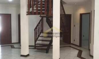 Imagem: Casa com 4 dormitórios à venda, 300 m²