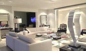 Imagem 2: Vendo apartamento com quatro suítes, um escritório , seis vagas garagens, localização priv