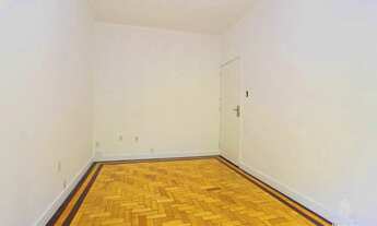 Imagem 3: Apartamento à venda com 64m² com 2 quartos. Independência - Porto Alegre - RS