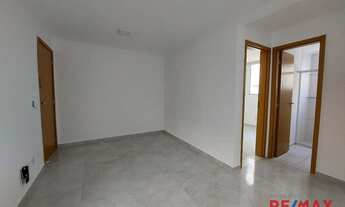 Imagem 3: Apartamento 2/4 com Porcelanato e Ar Condicionado - Cond. Solar das Palmeiras