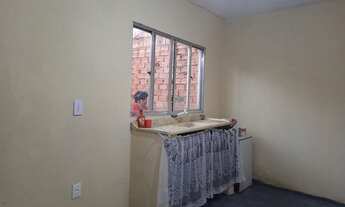 Imagem 3: Casa 3 comodos banheiro mais um cômodo inativo no fundo sendo total 4