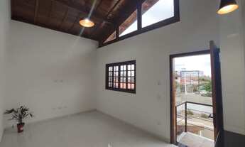 Imagem 3: Casa sobreposta lado praia com piscina