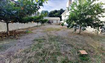 Imagem: Terreno com casa nos ingleses