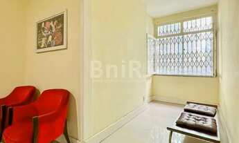 Imagem 3: Charmoso 3 qts. no Leme a poucos passos da praia