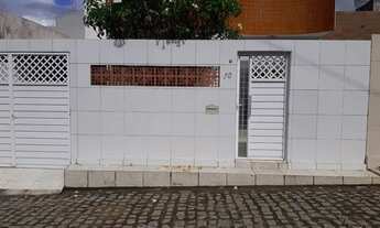 Imagem: Excelente casa com 03 quartos e uma Suíte