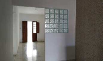 Imagem 6: ALUGO OU VENDO AMPLA CASA EM CARPINA