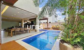 Imagem 2: Casa de condomínio para venda com 405 metros quadrados com 5 quartos