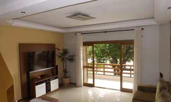 Imagem 2: Porto Alegre - Casa Padrão - Tristeza