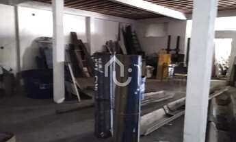 Imagem 2: Realengo Galpão / depósito com 2 vagas na garagem