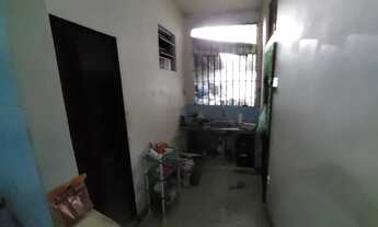 Imagem 6: Vendo casa térrea 100m2 com 2 quartos ponto comercial a 100m Av. Hélio Gueirros / 40 hora