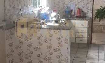 Imagem 2: Excelente casa assobradada disponível para venda no Jardim Ouro Verde