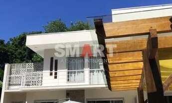 Imagem: Sobrado Piçarras Centro a venda