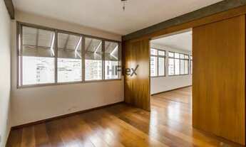 Imagem 6: Apartamento amplo, 212m2, localizado no Bairro Jardins, 2 vagas, próximo ao metrô Oscar Fr