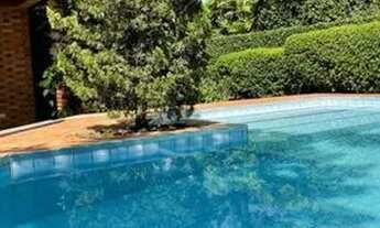 Imagem 5: Casa Clássica, em Condomínio Fechado de Alto Padrão, para venda. 435 m² com 5 dormitórios