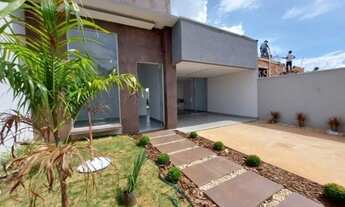 Imagem: Casa 3 suítes com piscina em Senador Canedo-GO