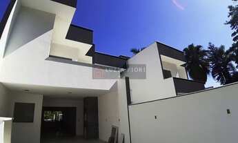 Imagem 7: Sobrado à venda no bairro Glória, Joinville/SC em rua sem saída. Amplo sobrado com 180m2