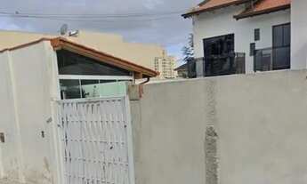 Imagem 2: Vendo duas casas