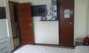 Imagem 7: Aluga-se 2/4, suite, garagem e cobertura 2º andar Alto do Peru com Armários