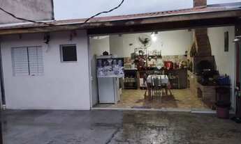 Imagem 2: Vendo uma casa em Taubaté outro com apartamento em Ubatuba